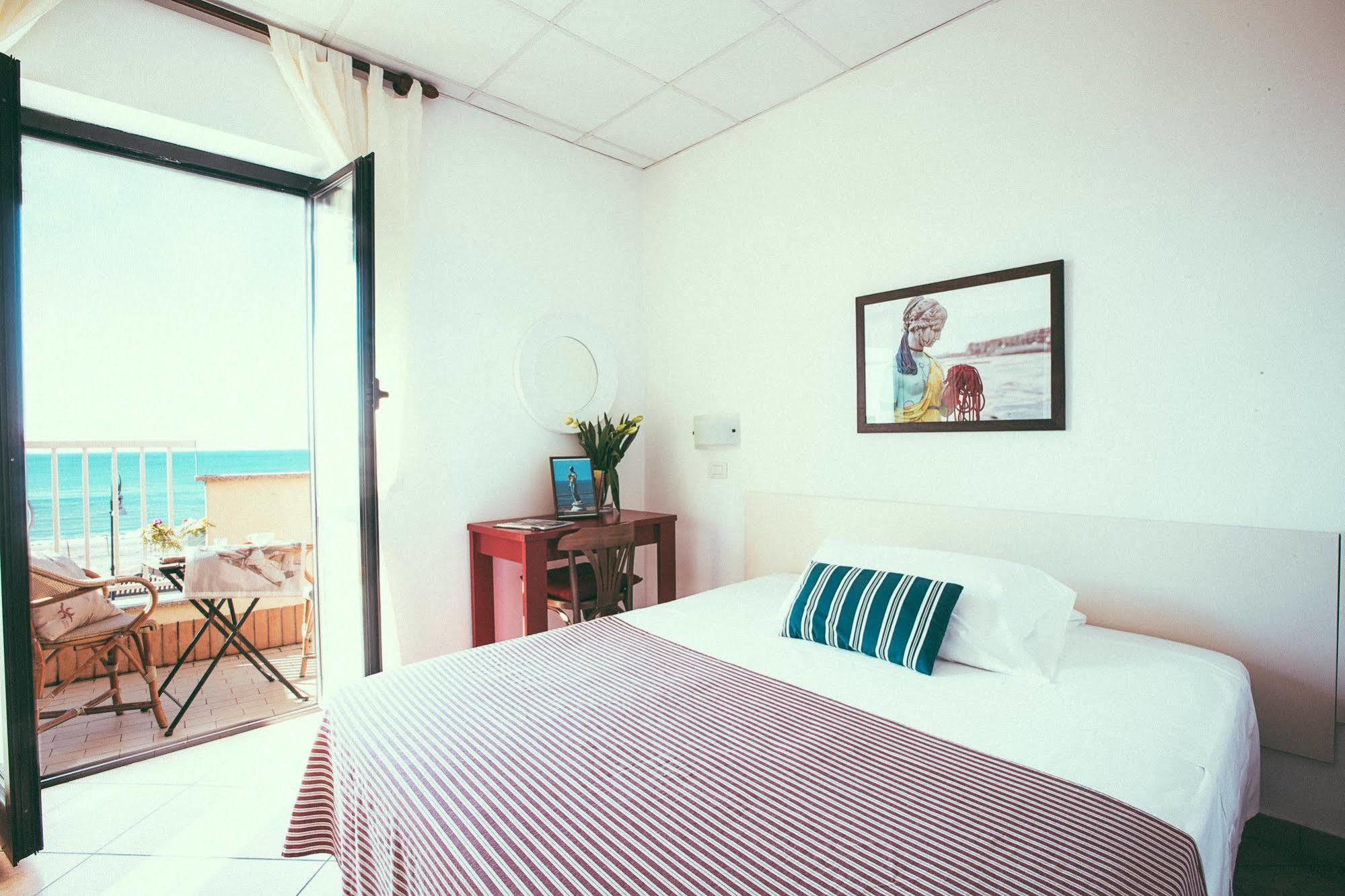 Hotel Sirenetta Lido di Ostia Ngoại thất bức ảnh
